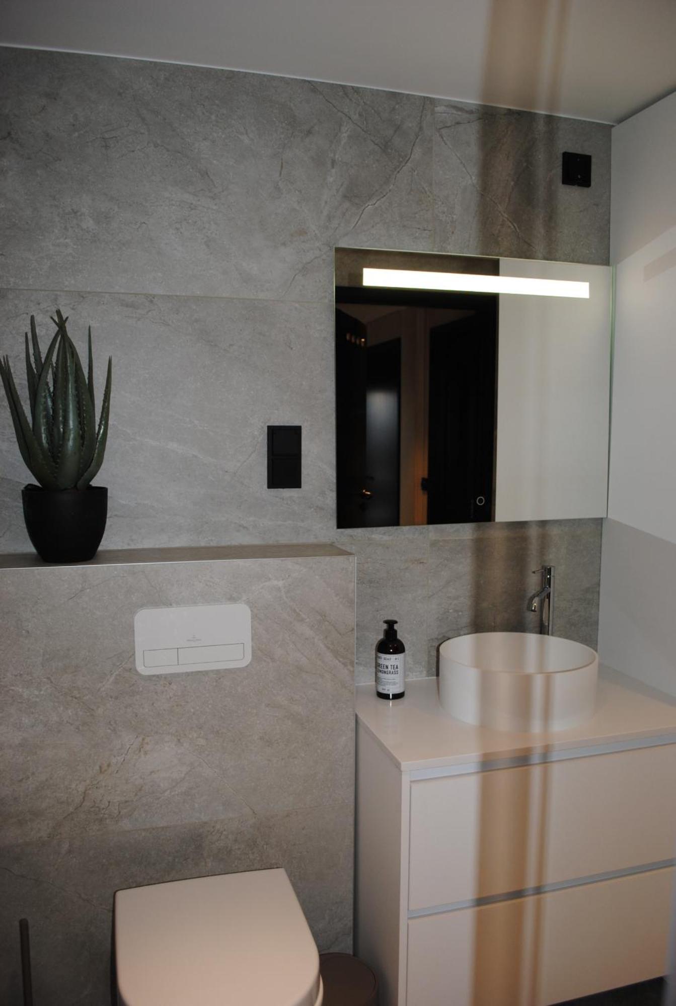 Holiday home High End With Jacuzzi *